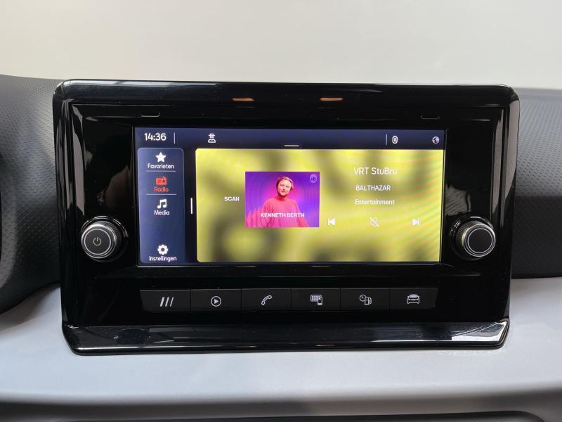 Seat Arona Reference